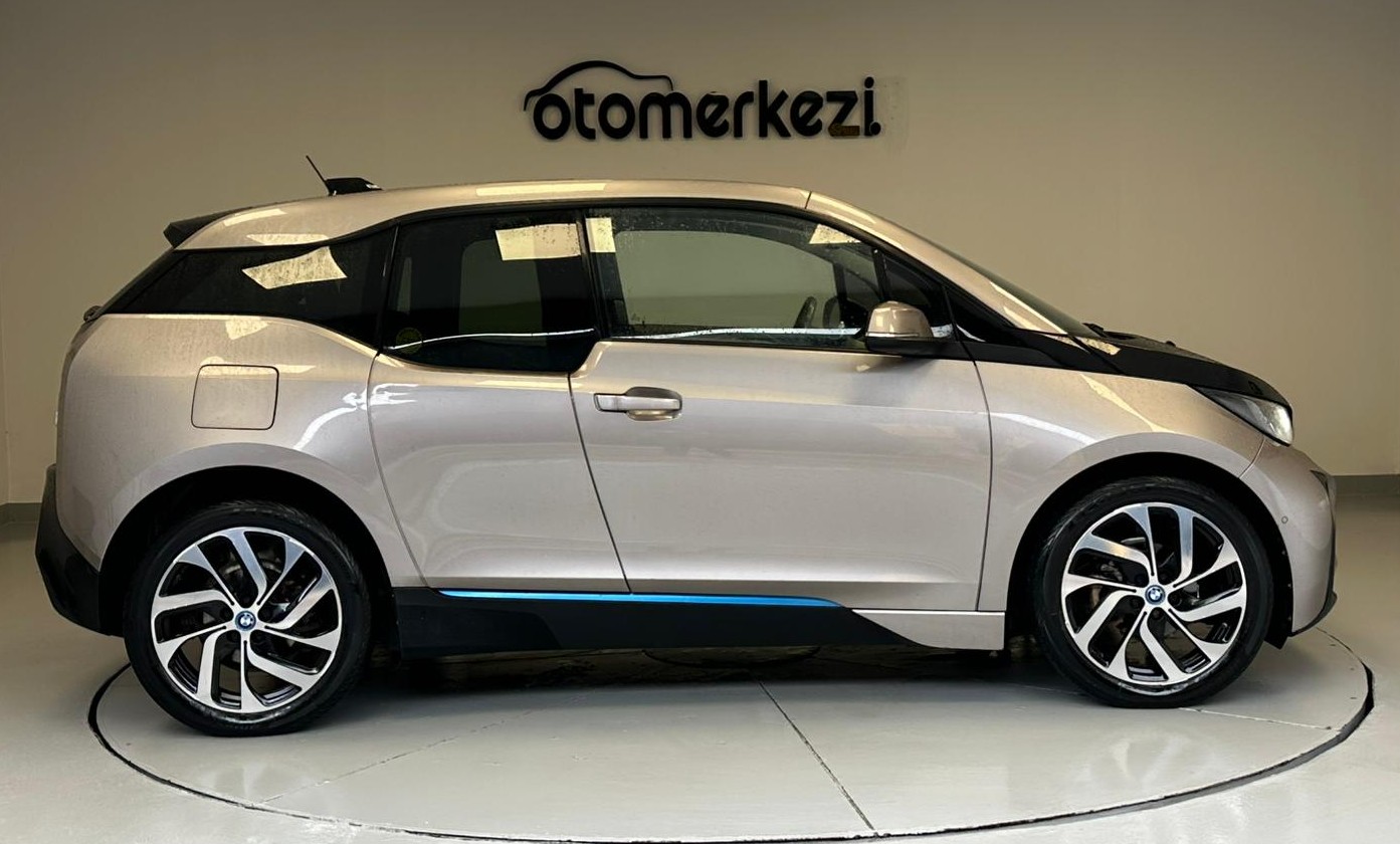 BMW i3 5